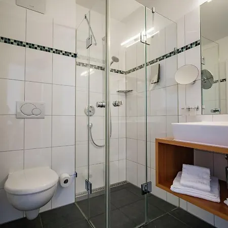 Hotel Strandhaus Eberle 3*