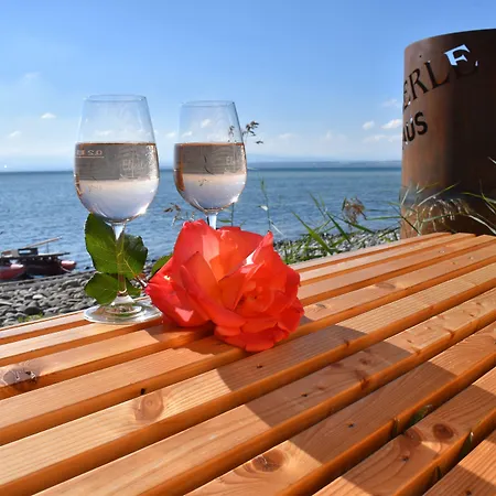 水岸埃伯尔酒店