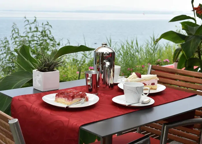 Hotel Strandhaus Eberle 3*